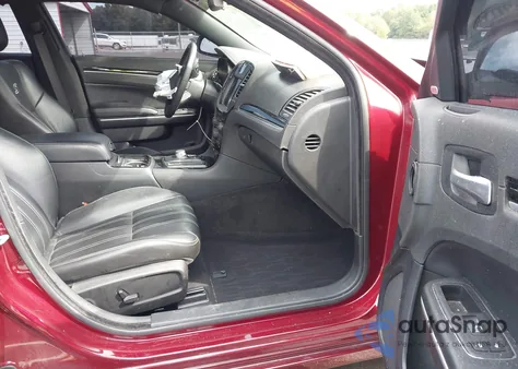 2023 Chrysler 300 300S из США, поврежденный, VIN 2C3CCABG4PH644535